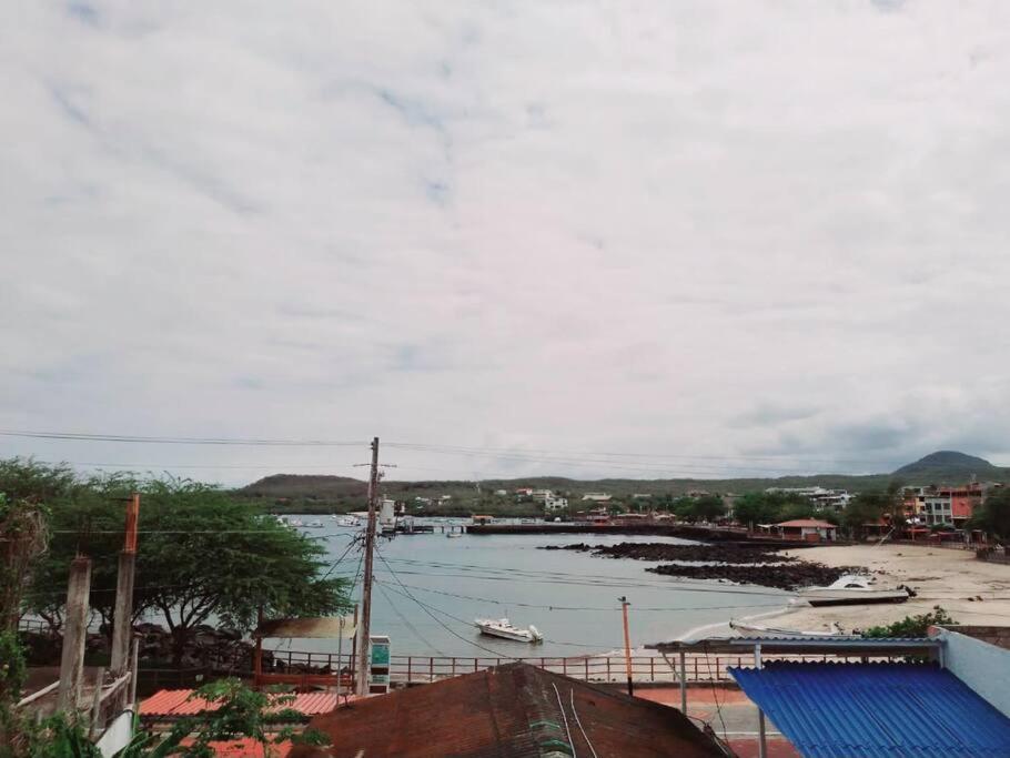 Casa Playa Los Marinos Puerto Baquerizo Moreno Esterno foto